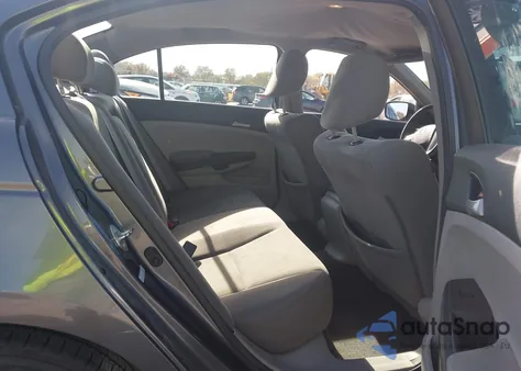 2011 Honda Accord 2.4 Lx z USA, uszkodzony, nr VIN 1HGCP2F39BA030716